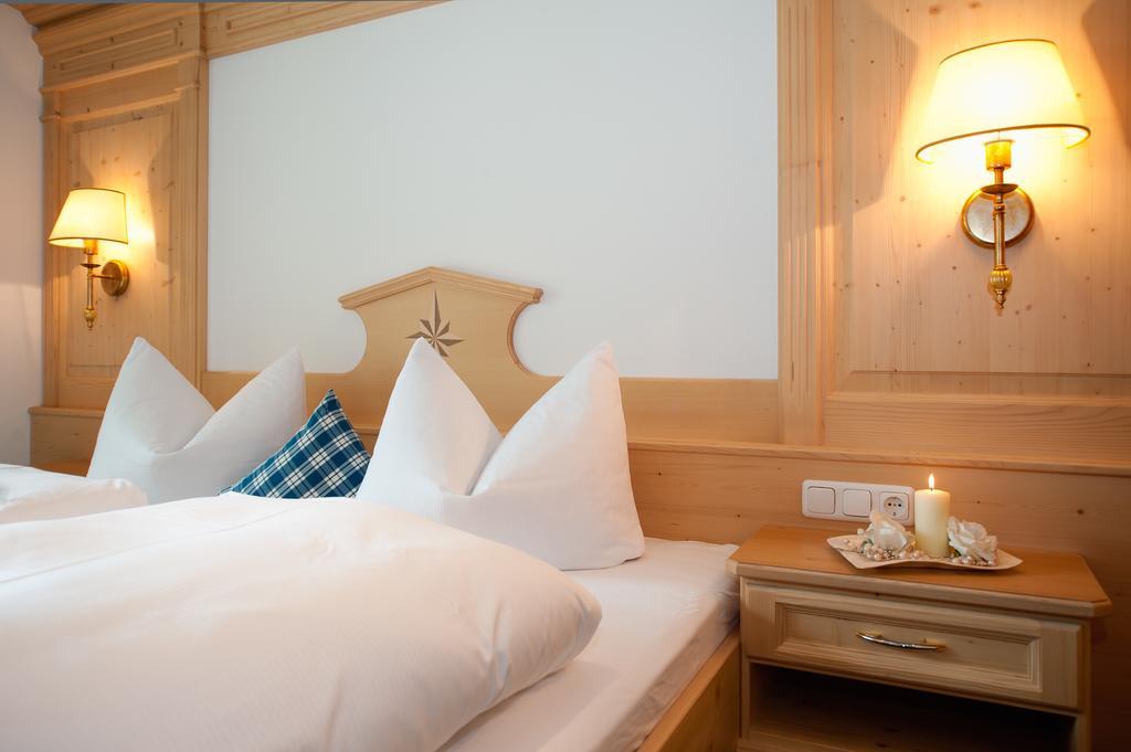 Ferienschloessl Harmonie Hotel Холцгау Екстериор снимка