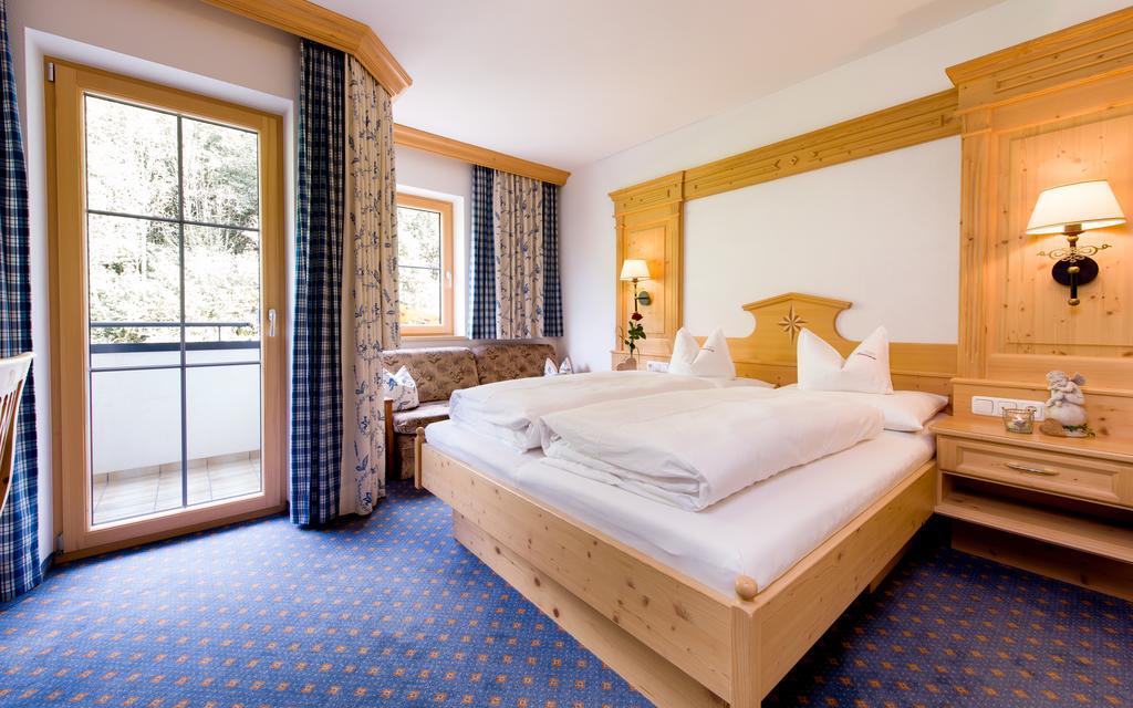 Ferienschloessl Harmonie Hotel Холцгау Екстериор снимка