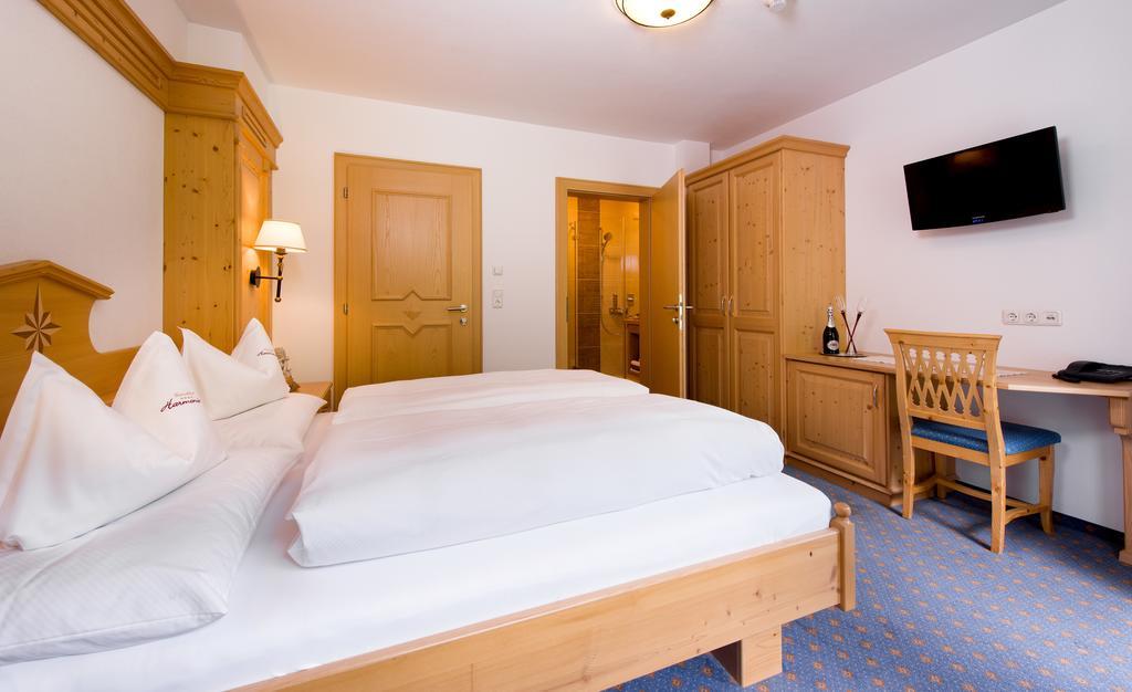 Ferienschloessl Harmonie Hotel Холцгау Екстериор снимка