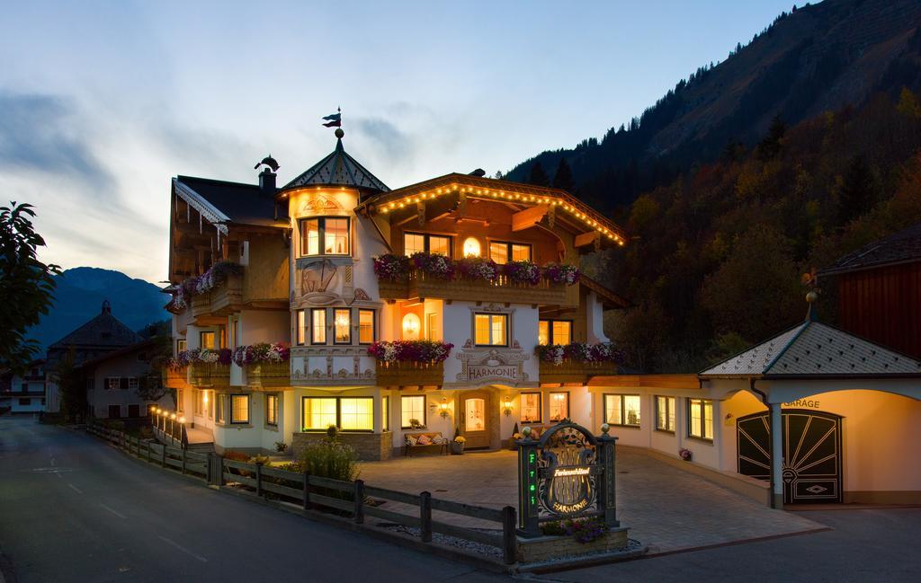Ferienschloessl Harmonie Hotel Холцгау Екстериор снимка