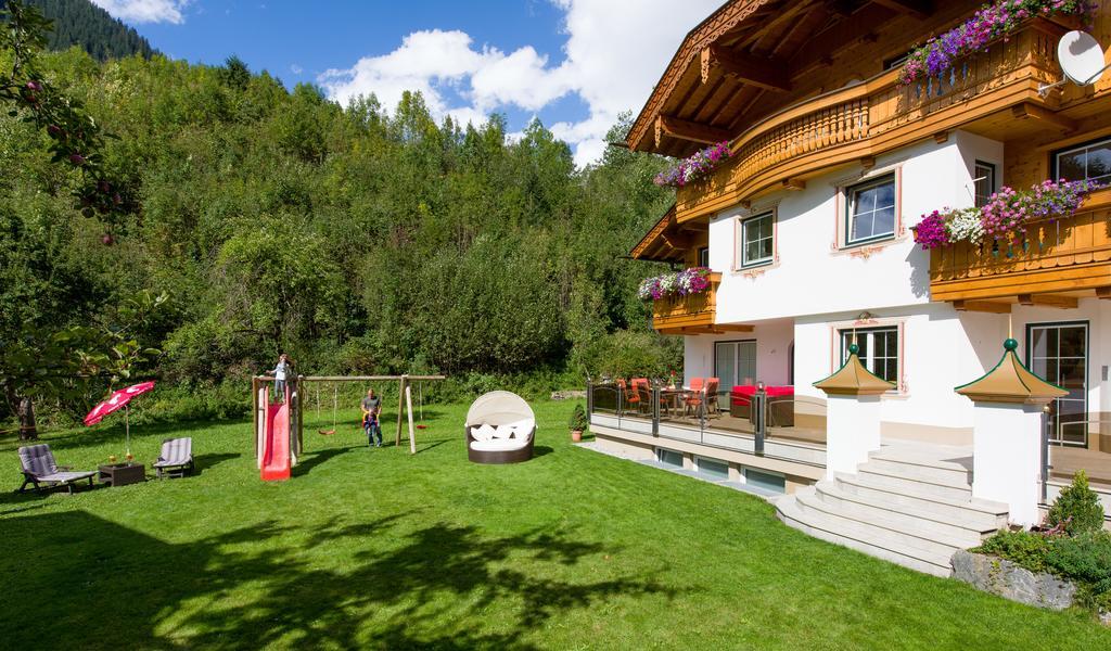 Ferienschloessl Harmonie Hotel Холцгау Екстериор снимка